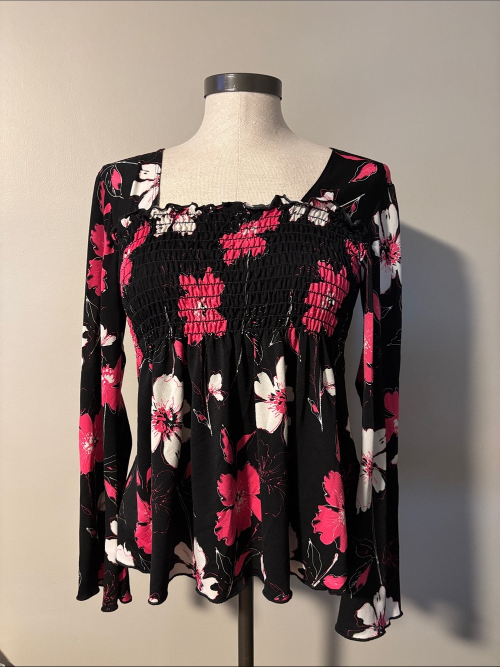 Black Floral Smocked Long-Sleeve Dress Top — Pink & White Bloom